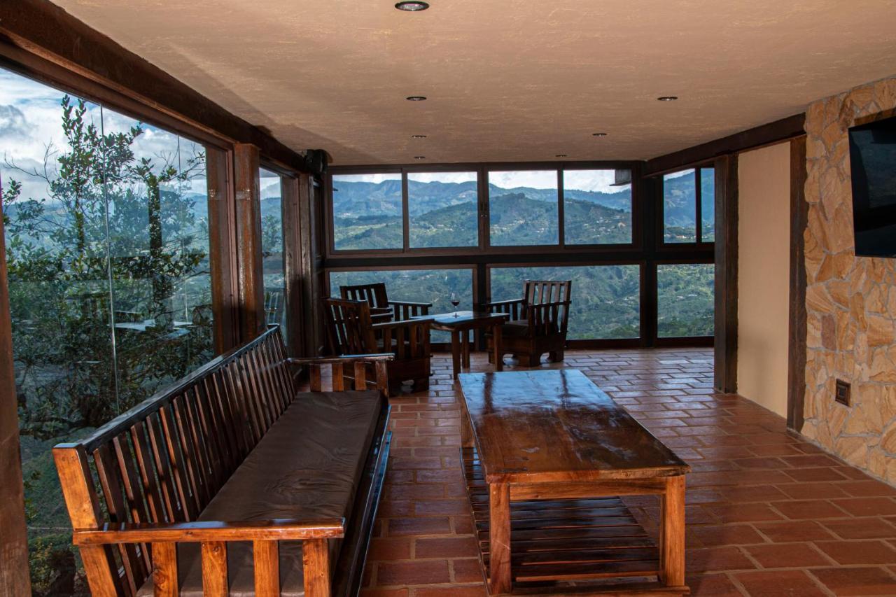 Chalet Pico Colorado Aserri