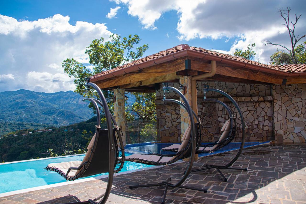 Pico Colorado Chalet Aserri