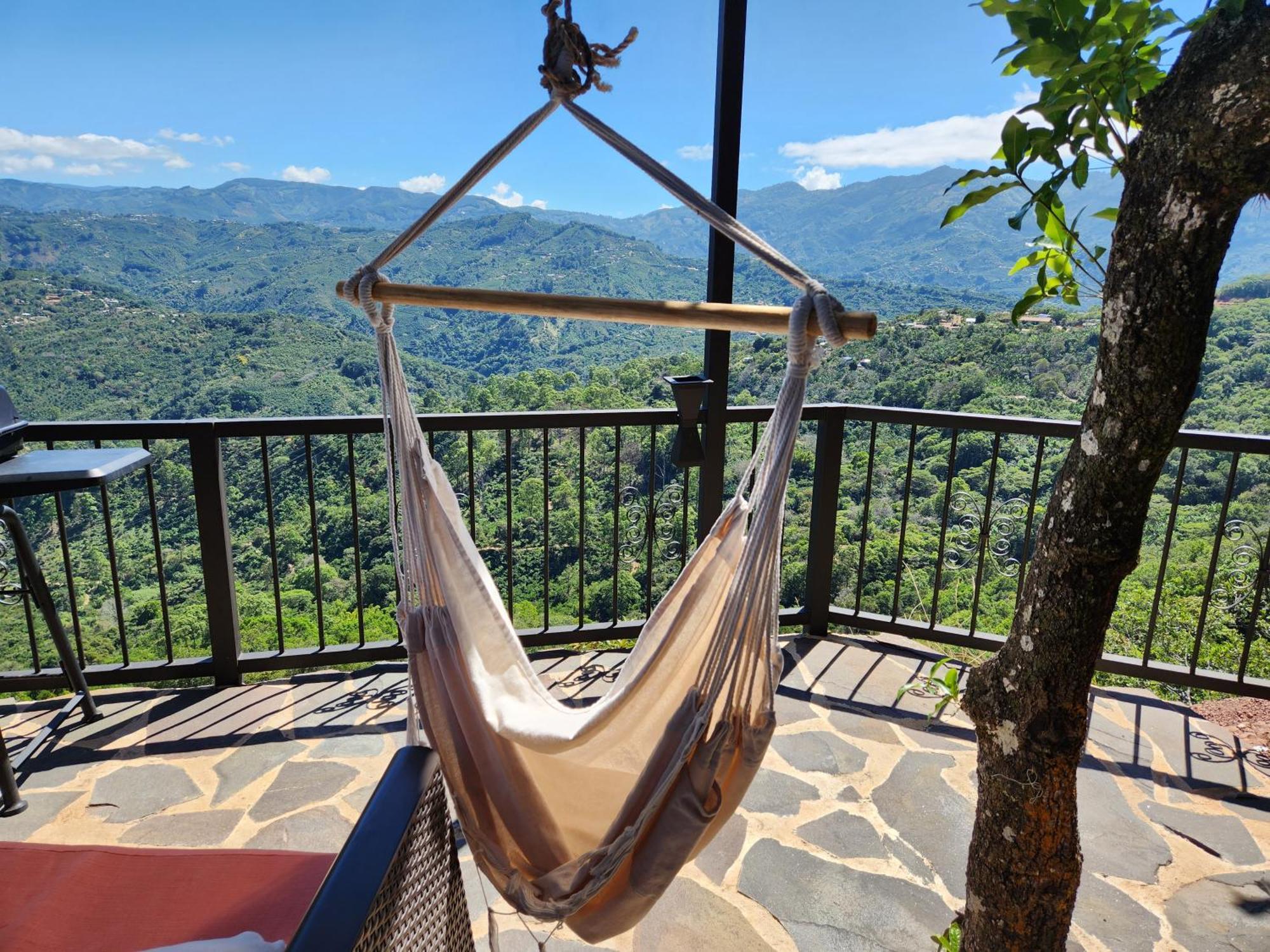 Pico Colorado * Aserri